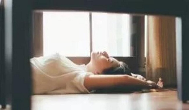 爱燃情感:男人出轨管不住自己,凭什么怪女人? 爱燃情感:男人出轨管不住自己,凭什么怪女人?