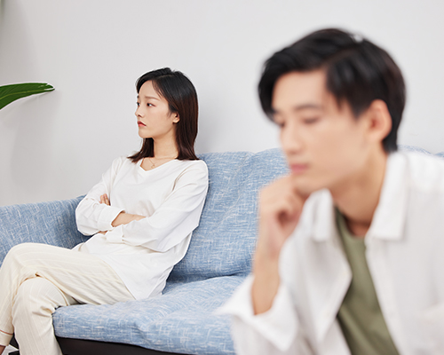 男女恋爱分手后女方还纠缠怎么办