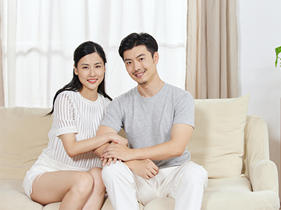 老是怀疑老公和别的女人暧昧不清