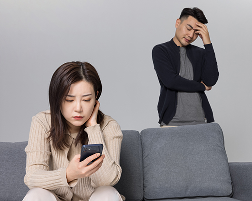 用我手机怎么查看老公和别人聊天 用我手机怎么查看老公和别人聊天