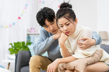 发现自己老婆有外遇应该怎样处理